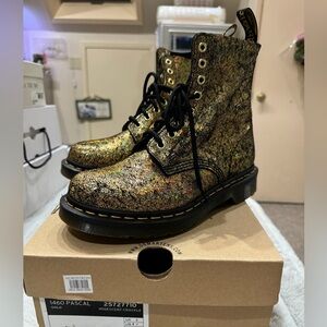 Dr. Martens 1460 Pascal Iridescent Crackle Gold boots
